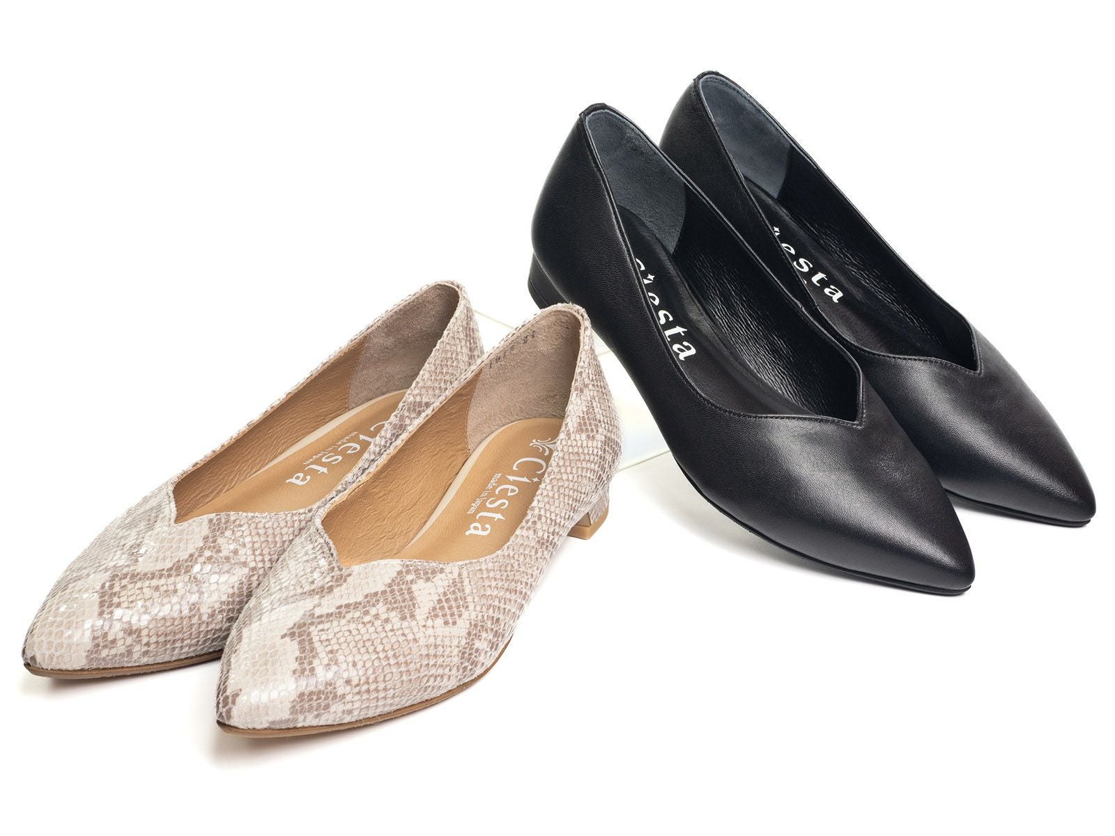 カットパンプス