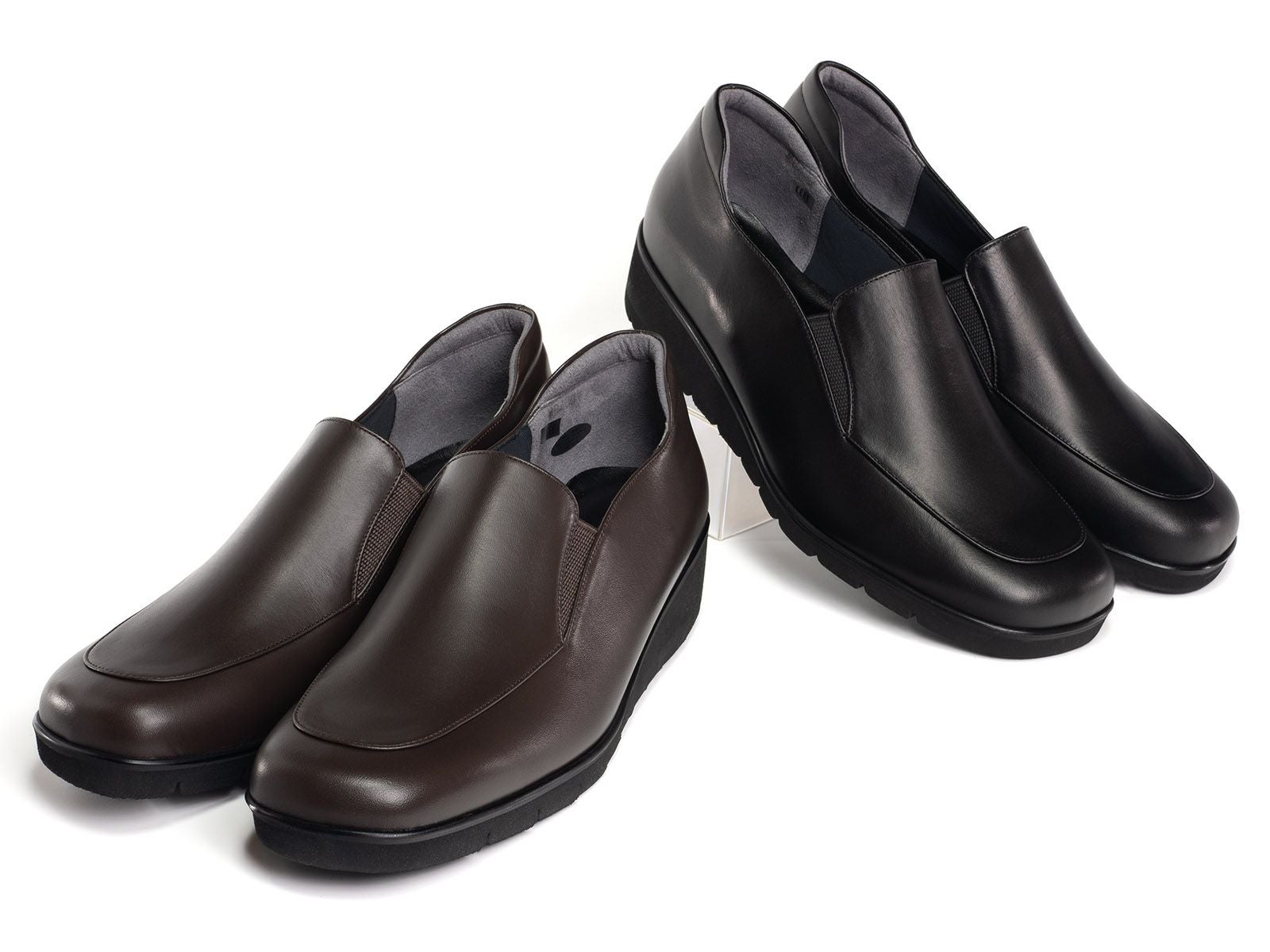 4Eスリッポンパンプス